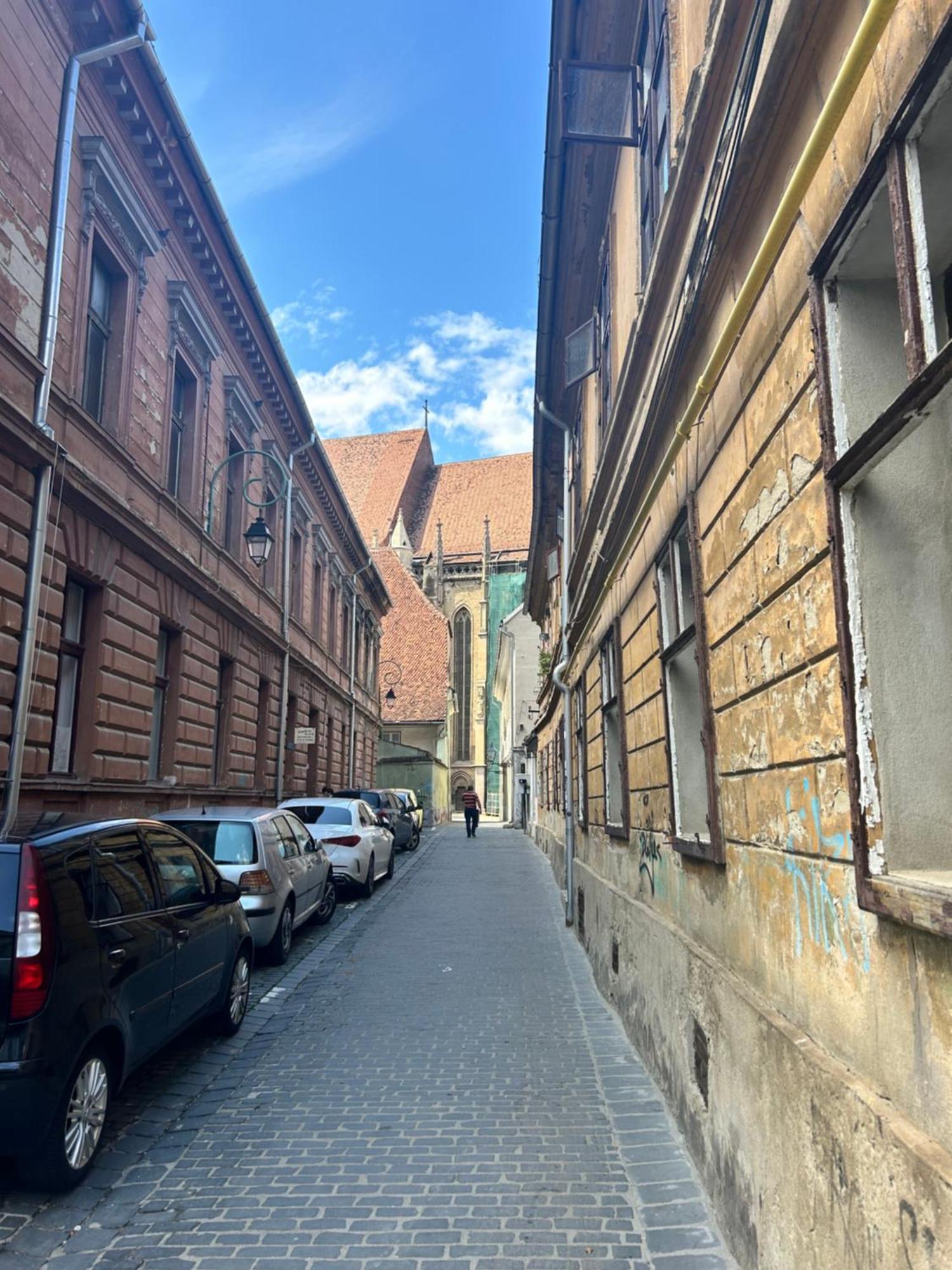 Apartamento Old Town Elegance Braşov Exterior foto